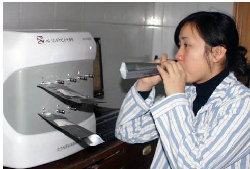 拉肚子拉出血怎么回事
